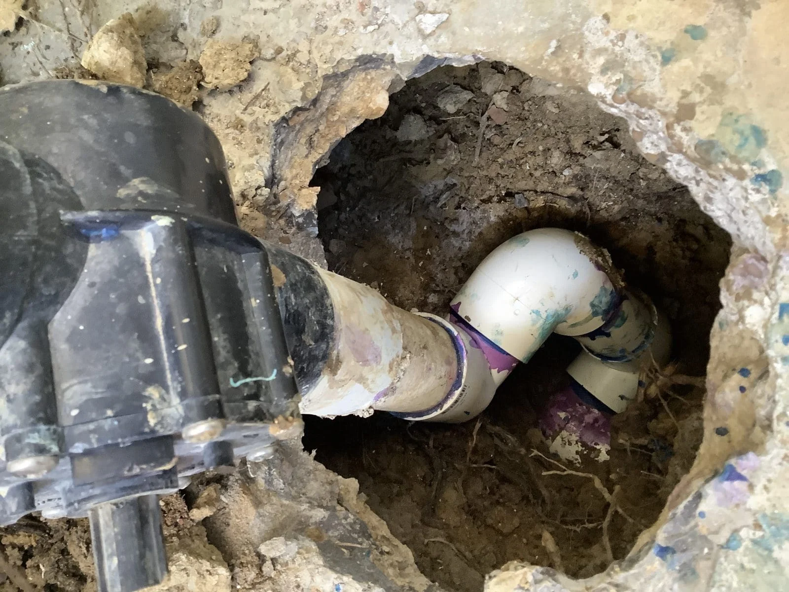 Swimming pool equipment and leak repair