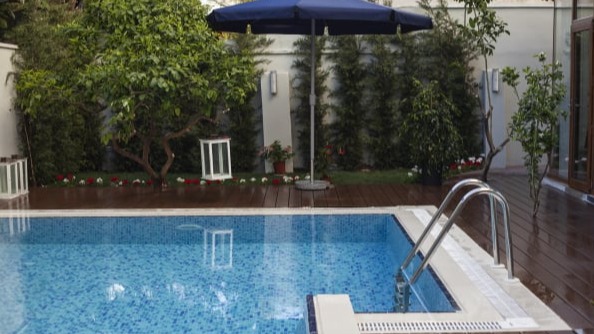 house pool leak detection